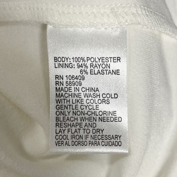 Cremieux Off White Sleeveless Semi Sheer Lace Floral Overlay Top NWT Small - Picture 9 of 9